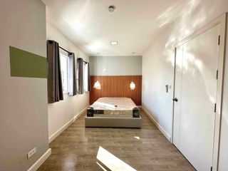Reihenhaus zur Miete mit 3 Zimmer in Saphan Sung, Bangkok