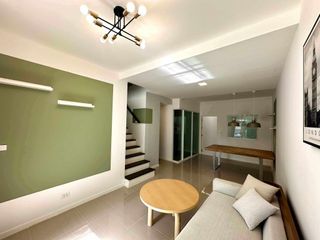 Reihenhaus zur Miete mit 3 Zimmer in Saphan Sung, Bangkok