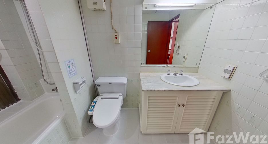 For rent 3 ベッドルーム condo in Watthana, Bangkok