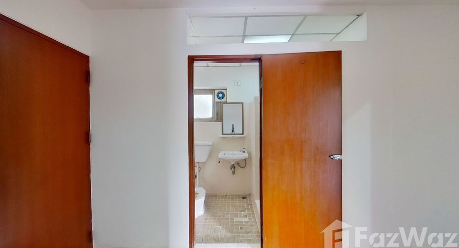 For rent 3 ベッドルーム condo in Watthana, Bangkok