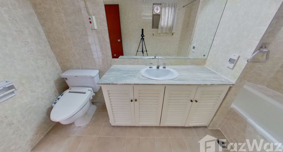 For rent 3 ベッドルーム condo in Watthana, Bangkok
