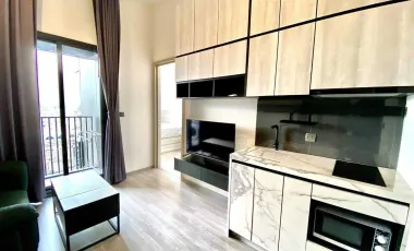 Wohnung zur Miete mit Studio in Phra Khanong, Bangkok