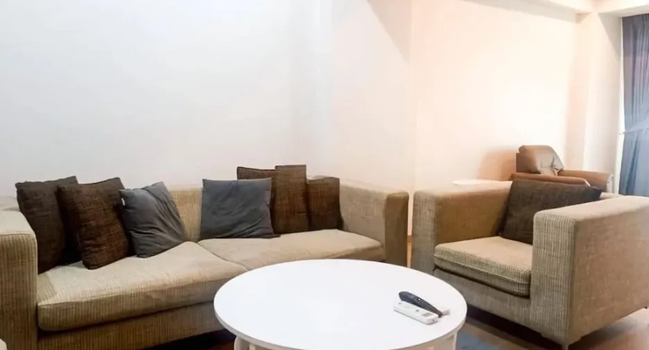 For rent 2 bedrooms condo in Khlong Toei, Bangkok