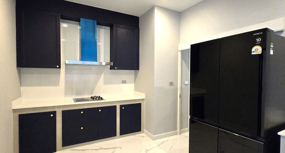 For rent 5 bedrooms house in Bang Phli, Samut Prakan