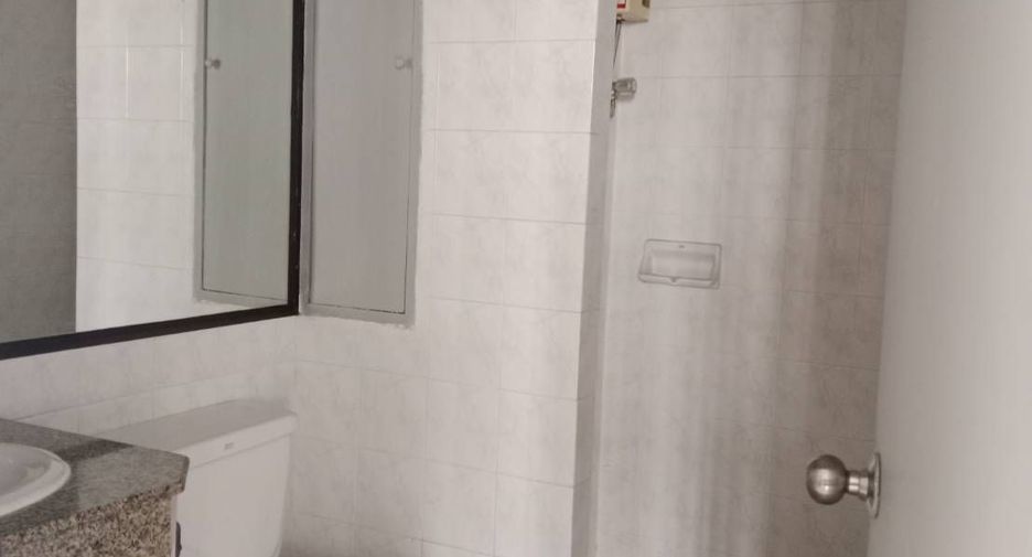 For rent 3 bedrooms apartment in Sathon, Bangkok