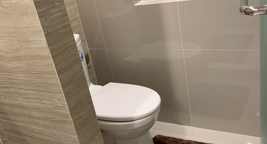 For rent 2 bedrooms condo in Mueang Samut Prakan, Samut Prakan