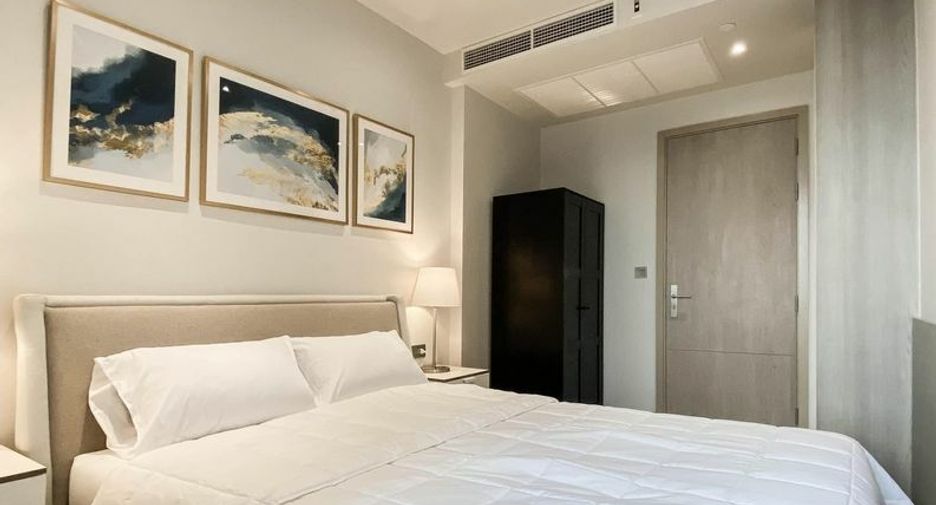 For rent 2 bedrooms condo in Huai Khwang, Bangkok
