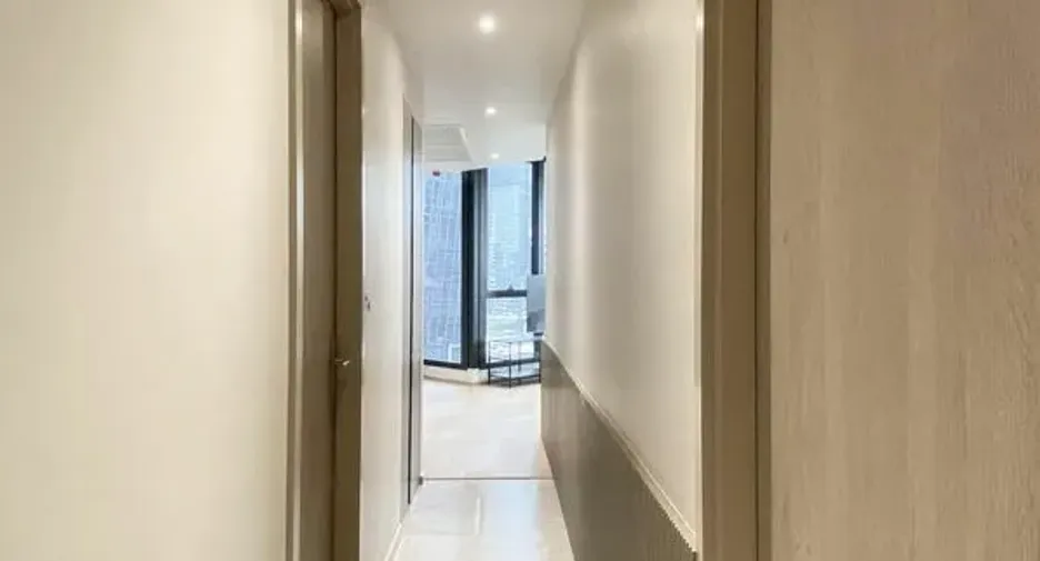 For rent 2 bedrooms condo in Huai Khwang, Bangkok