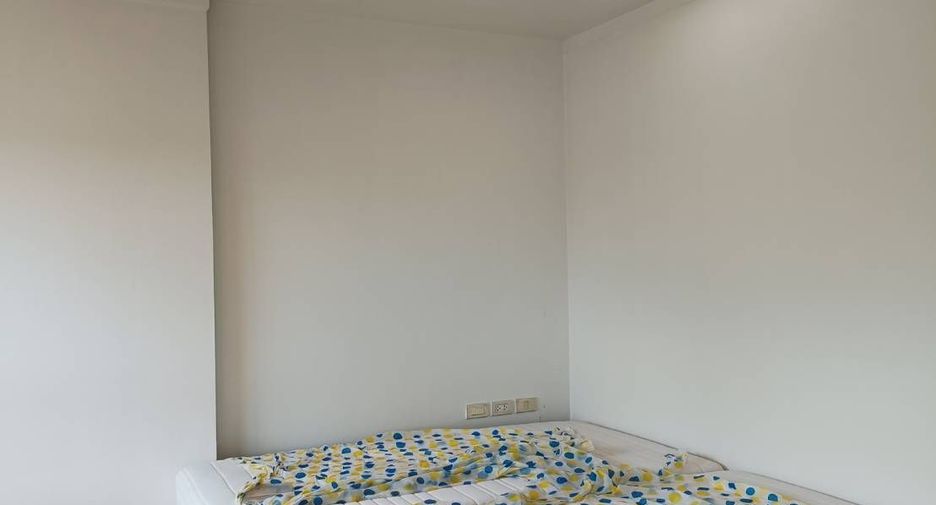 For rent 1 bed condo in Yan Nawa, Bangkok