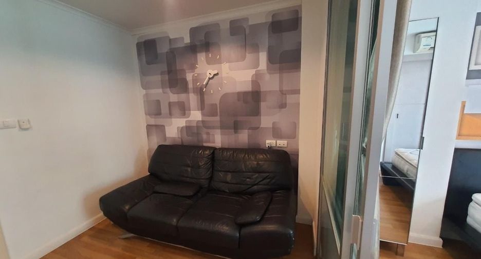 For rent studio condo in Yan Nawa, Bangkok