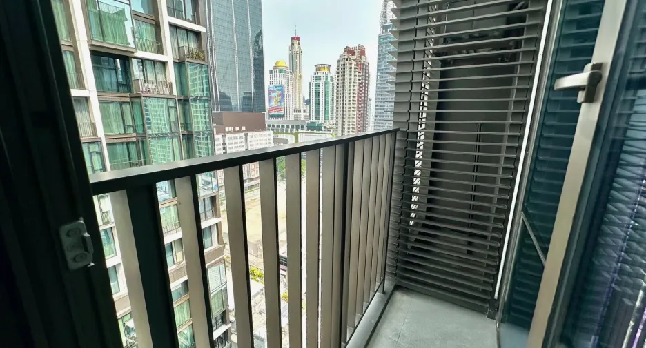 Wohnung zur Miete mit 1 Zimmer in Pathum Wan, Bangkok