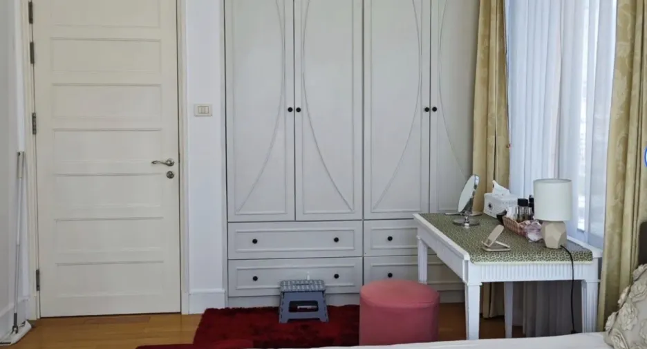 Condo en alquiler de 2 habitaciones en Khlong Toei, Bangkok