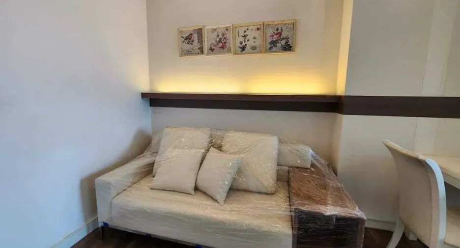 À louer 1 chambre condo à Phra Khanong, Bangkok