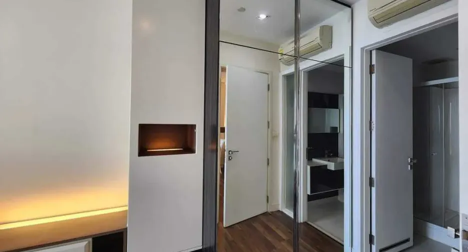 À louer 1 chambre condo à Phra Khanong, Bangkok