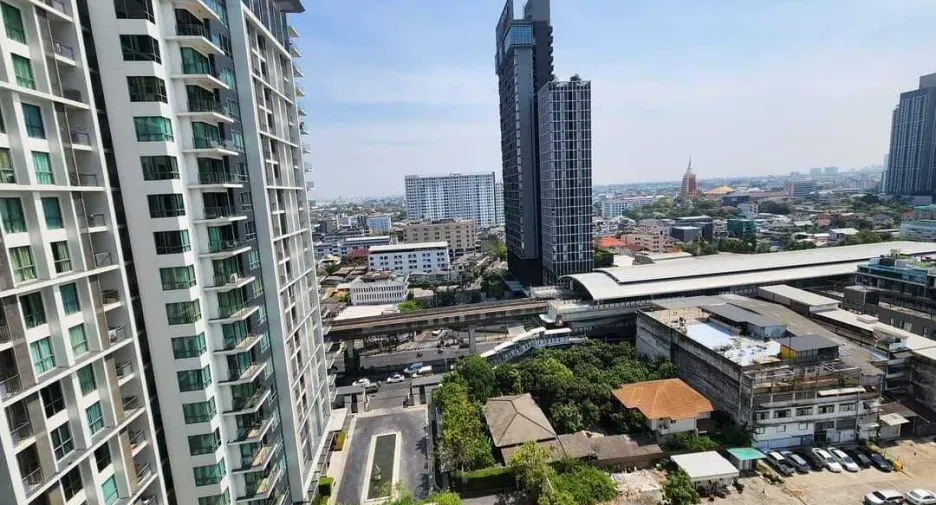 À louer 1 chambre condo à Phra Khanong, Bangkok