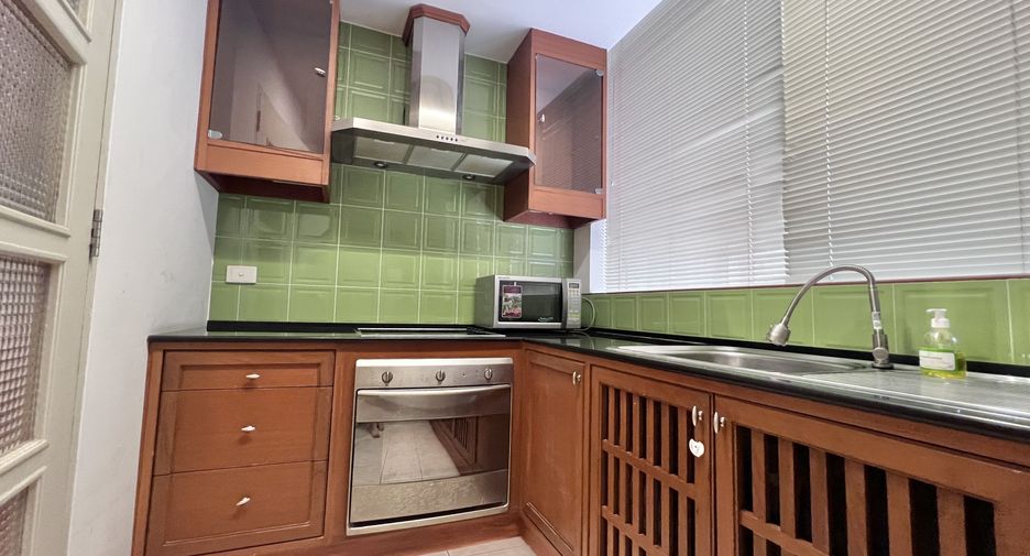 Condo en alquiler de 2 habitaciones en Pathum Wan, Bangkok