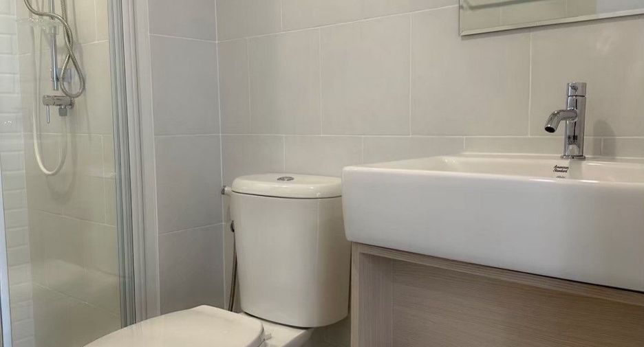 For rent 1 bed condo in Wang Thonglang, Bangkok