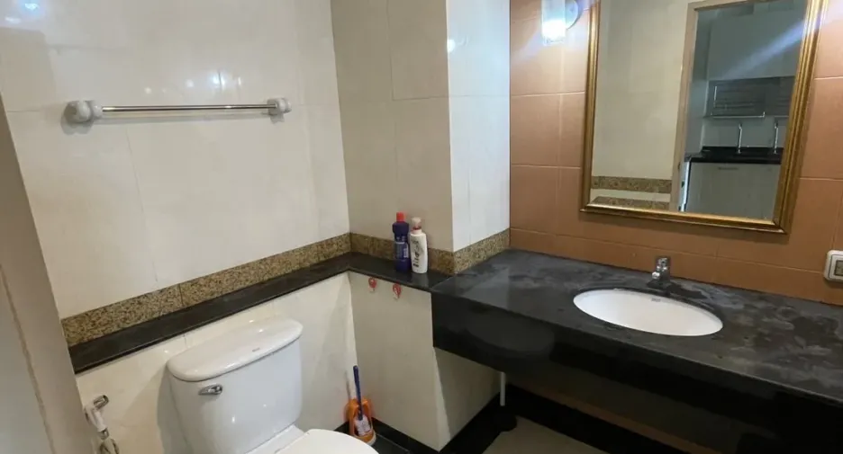 For rent 1 bed condo in Sathon, Bangkok