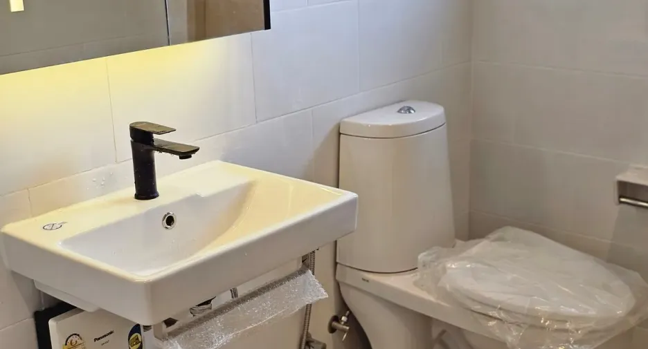 Condo en alquiler de 1 habitaciones en Huai Khwang, Bangkok