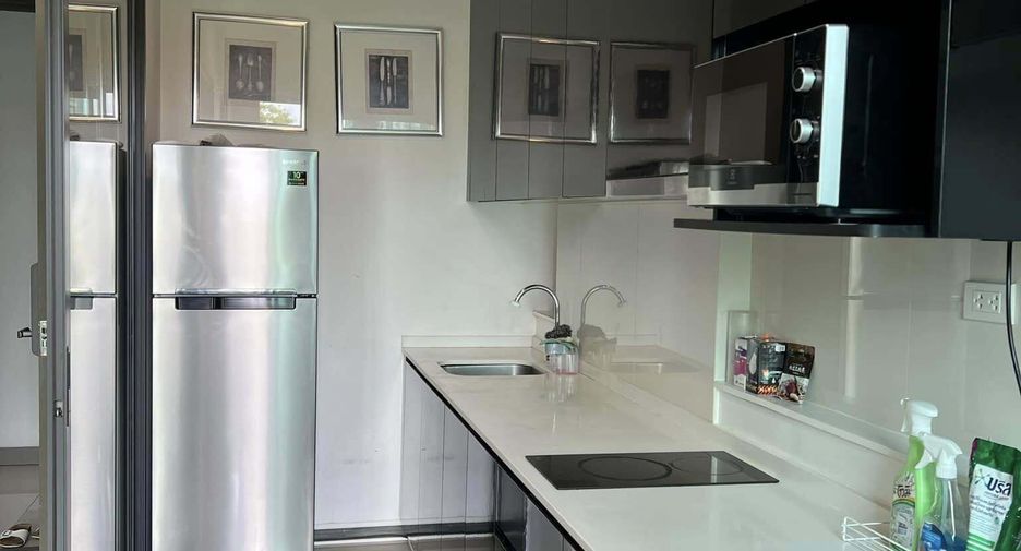 Condo en alquiler de 1 habitaciones en Khlong San, Bangkok