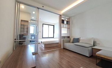 Wohnung zur Miete mit 1 Zimmer in Yan Nawa, Bangkok