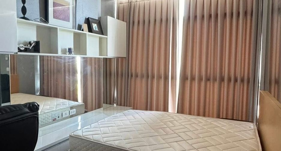 For rent 3 bedrooms condo in Bang Na, Bangkok