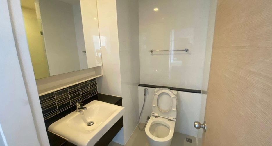 For rent 3 bedrooms condo in Bang Na, Bangkok