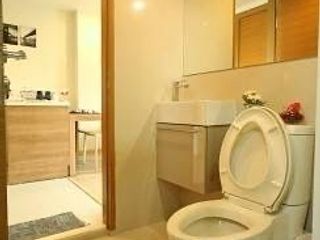 Condo en alquiler de 1 habitaciones en Huai Khwang, Bangkok