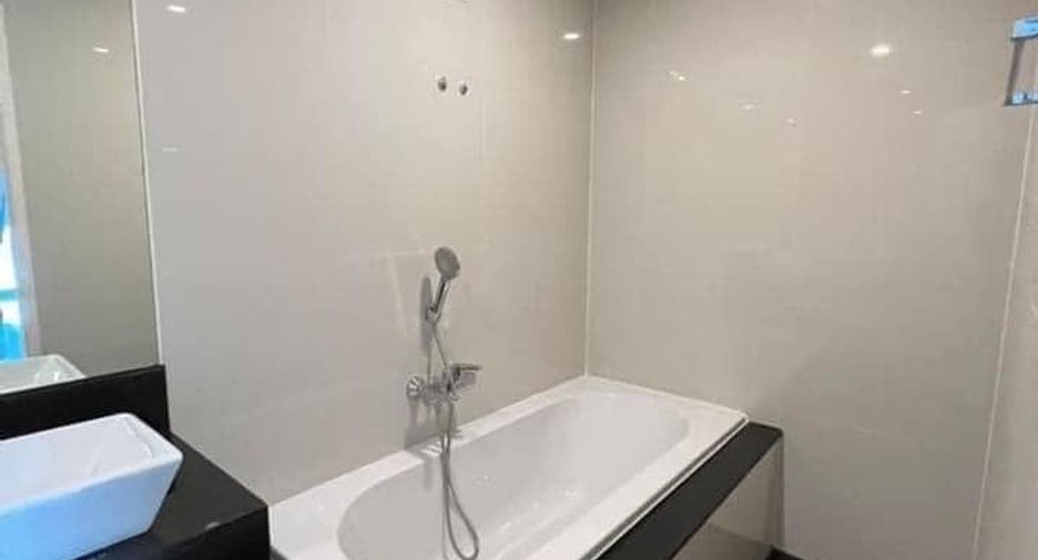 For rent 1 bed condo in Sathon, Bangkok