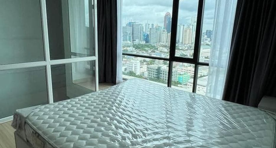 For rent 1 bed condo in Sathon, Bangkok