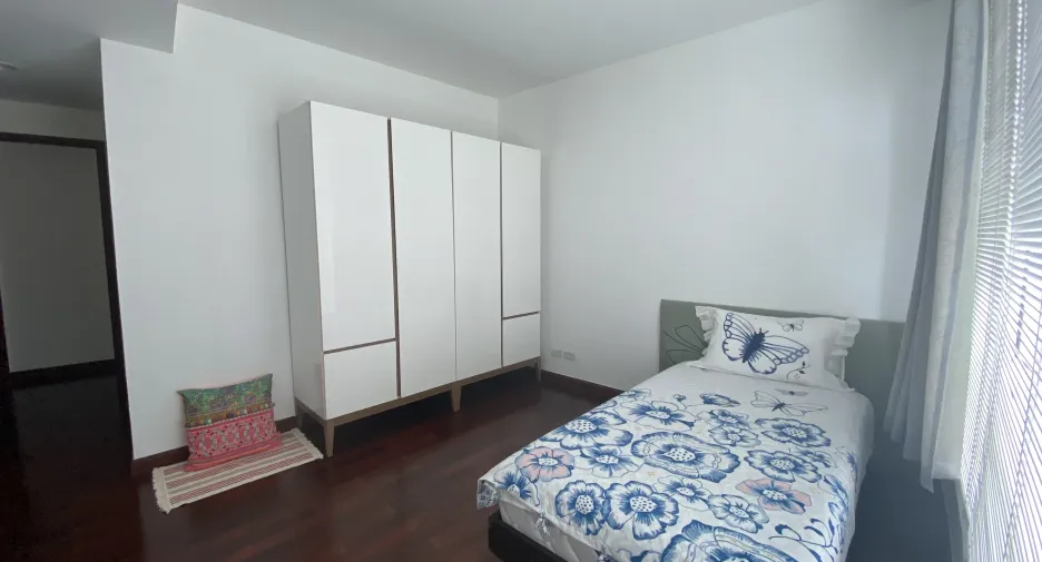 For rent 2 ベッドルーム condo in Pathum Wan, Bangkok
