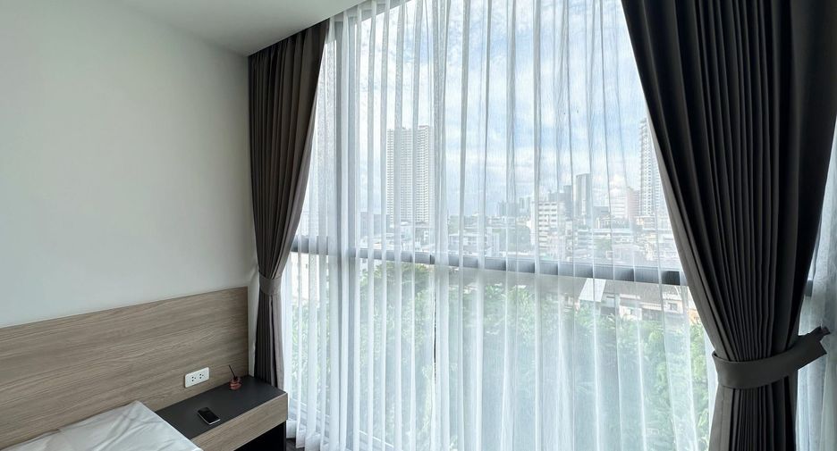 For rent studio condo in Khlong San, Bangkok