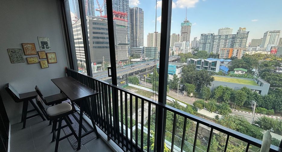À louer 1 chambre condo à Huai Khwang, Bangkok