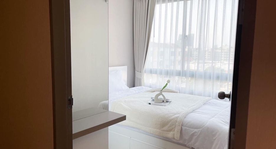 For rent 2 bedrooms condo in Huai Khwang, Bangkok