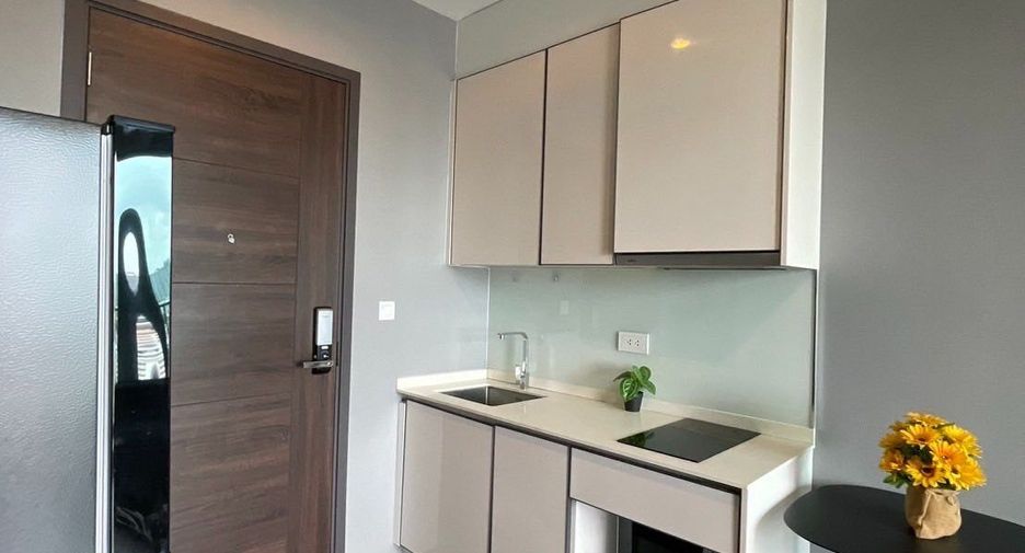 For rent 1 bed condo in Watthana, Bangkok