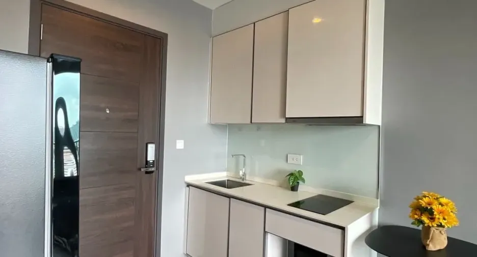 For rent 1 bed condo in Watthana, Bangkok