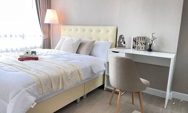 À louer 1 chambre condo à Huai Khwang, Bangkok