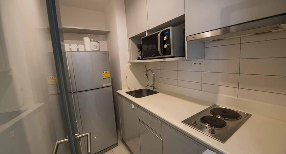 For rent 2 bedrooms condo in Bang Na, Bangkok
