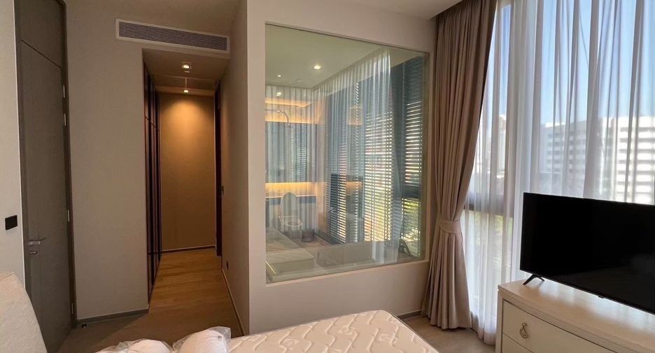For rent 2 bedrooms condo in Khlong Toei, Bangkok