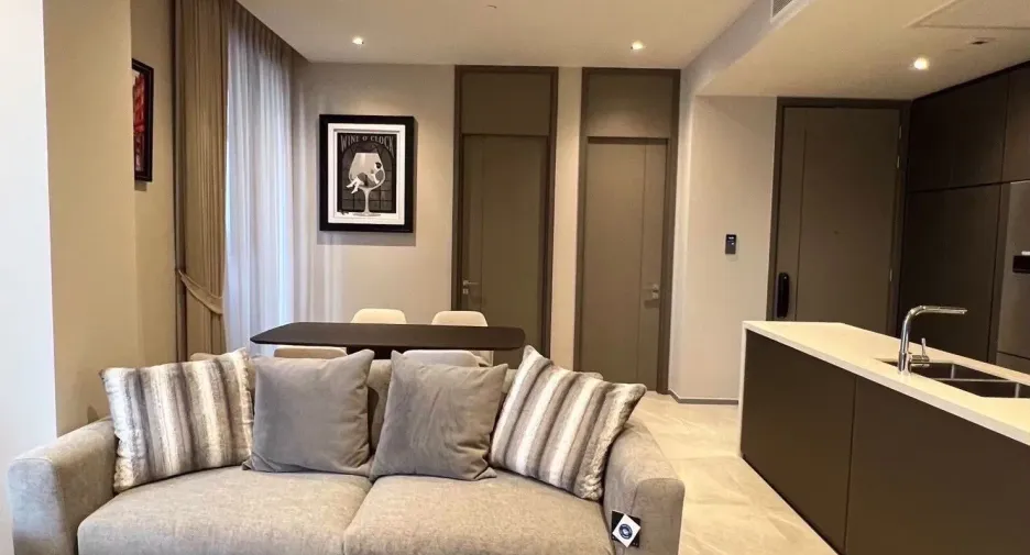 For rent 2 bedrooms condo in Khlong Toei, Bangkok