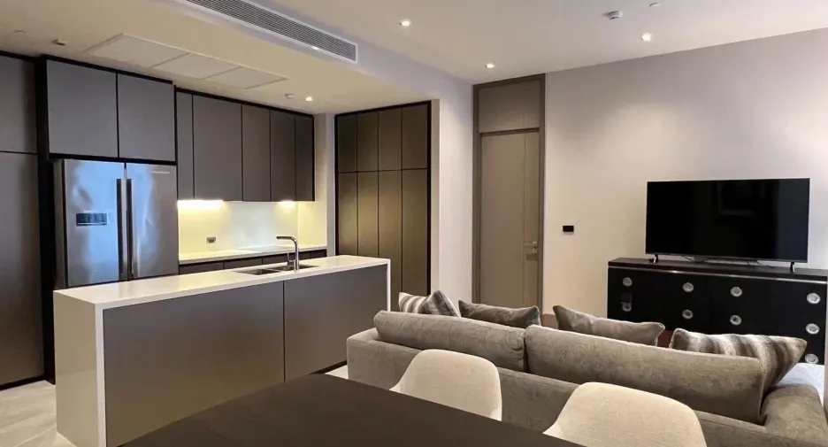 For rent 2 bedrooms condo in Khlong Toei, Bangkok