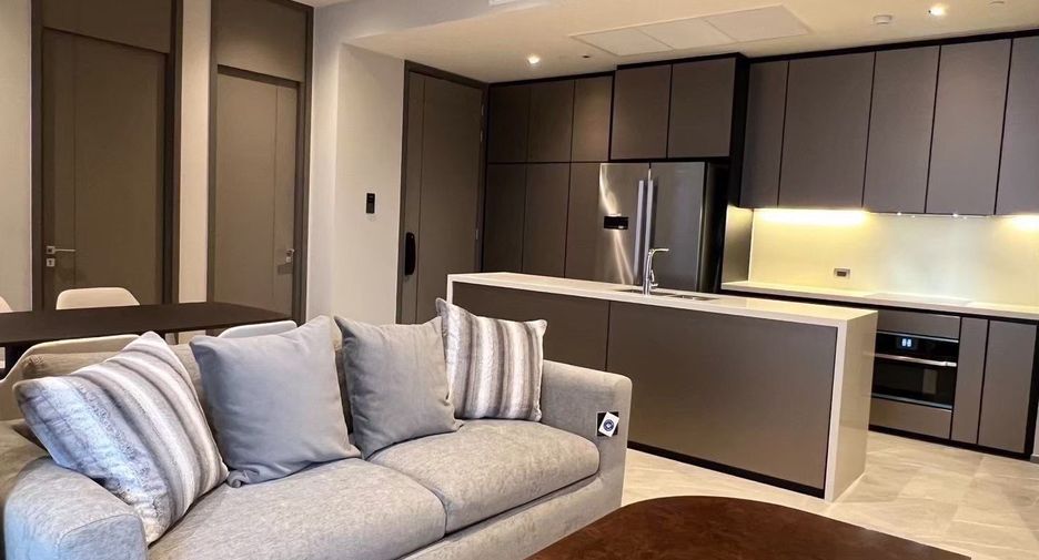 For rent 2 bedrooms condo in Khlong Toei, Bangkok