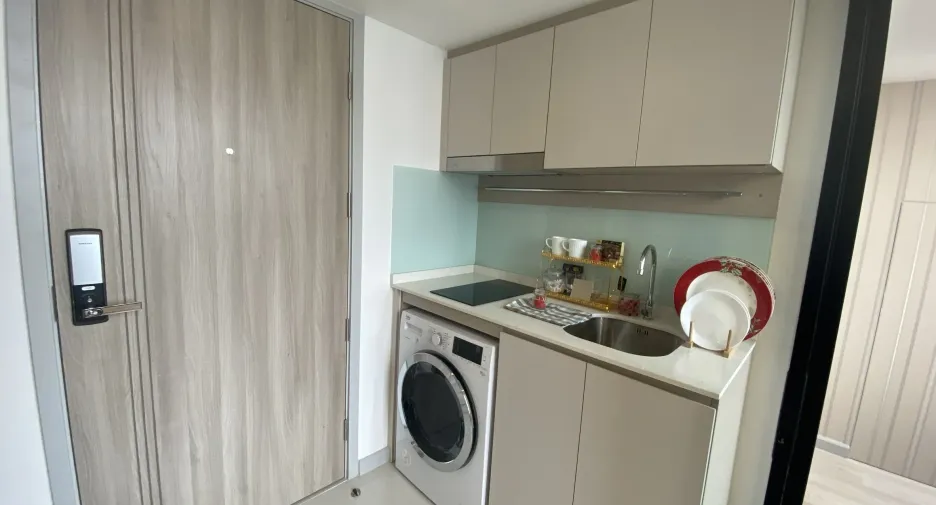 Condo en alquiler de 1 habitaciones en Sathon, Bangkok