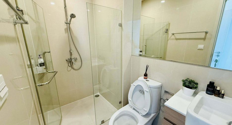 For rent 2 ベッドルーム condo in Huai Khwang, Bangkok