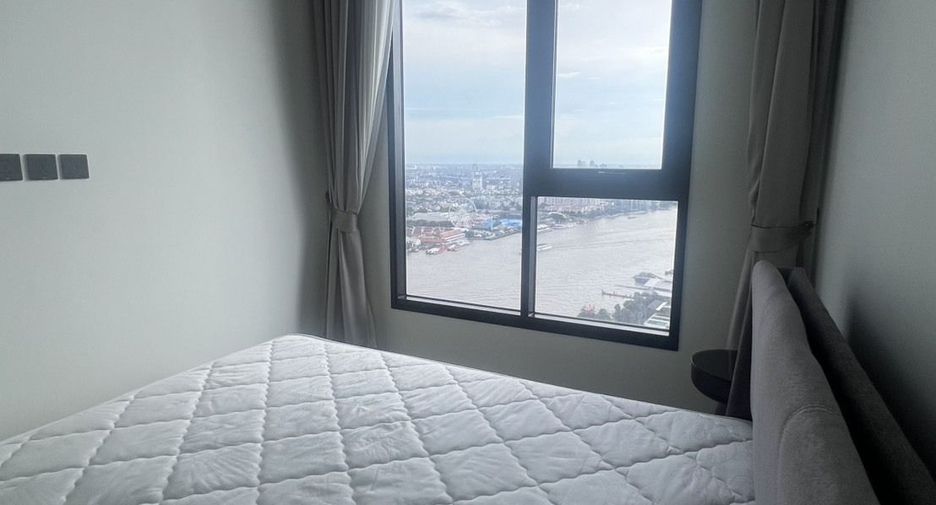 For rent 2 bedrooms condo in Khlong San, Bangkok