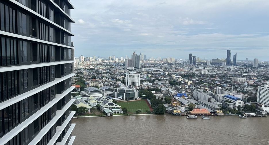 For rent 2 bedrooms condo in Khlong San, Bangkok
