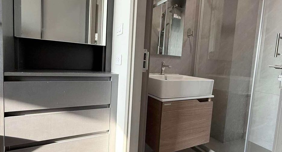 Wohnung zur Miete mit 1 Zimmer in Khlong Toei, Bangkok