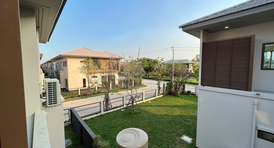 Haus zur Miete mit 4 Zimmer in Bang Kapi, Bangkok
