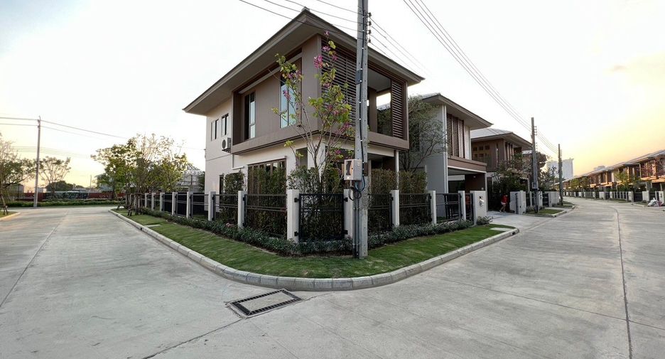 Haus zur Miete mit 4 Zimmer in Bang Kapi, Bangkok