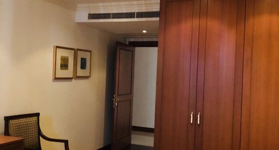 Condo en alquiler de 3 habitaciones en Pathum Wan, Bangkok